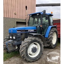 Traktorius "New Holland 8240", 110 AG