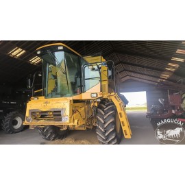 Kombainas "New Holland TX 64 Plus", 6 m.