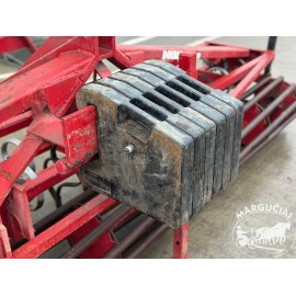 Svoriai traktoriui "Case", 282 kg.