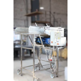 Sušalusių aviečių blokų smulkintuvas "Insortex"