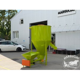 Pašarų maišytuvas "Adraf Twister M01/2"