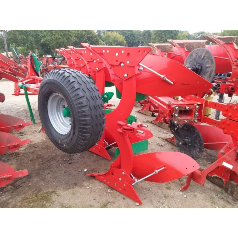 Used plows Agro-Masz with additional protection against stones - Sale of  new and used agricultural equipment