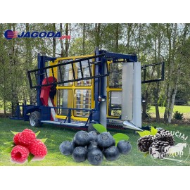 Uogų, riešutų skynimo kombainai "Jagoda Jagoda 300"